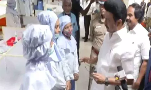 வடமாநில தொழிலாளர்களுடன் முதல் அமைச்சர் மு.க. ஸ்டாலின் கலந்துரையாடல் வடமாநில தொழிலாளர்களுடன் முதல் அமைச்சர் மு.க. ஸ்டாலின் கலந்துரையாடல்