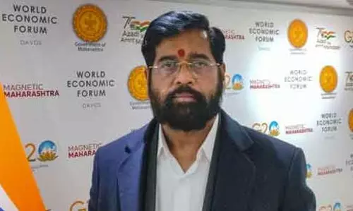 5 மாவட்டங்களில் திடீர் மழை- பாதிப்பு குறித்து ஆய்வு செய்ய அதிகாரிகளுக்கு ஷிண்டே உத்தரவு 5 மாவட்டங்களில் திடீர் மழை- பாதிப்பு குறித்து ஆய்வு செய்ய அதிகாரிகளுக்கு ஷிண்டே உத்தரவு