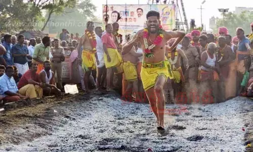 திரவுபதி அம்மன் கோவில் குண்டம் திருவிழா