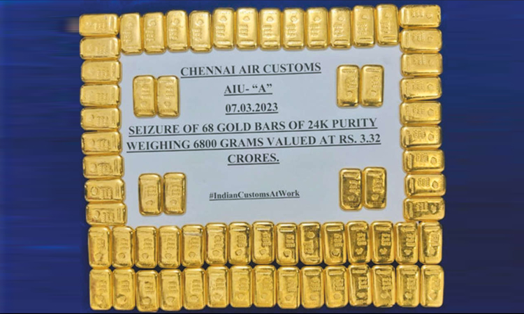 சிங்கப்பூர், மலேசியாவில் இருந்து கடத்தல்... சென்னை விமான நிலையத்தில் ரூ.3½ கோடி தங்கம் பறிமுதல் - பெண் உள்பட 3 பேர் கைது