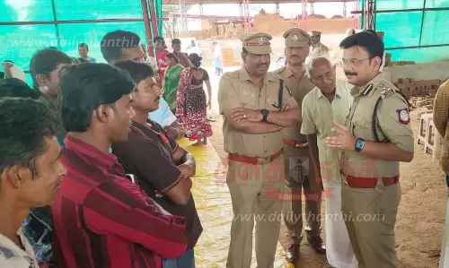 மானாமதுரை பகுதியில் செங்கல் தொழிற்சாலையில் பணியாற்றும் புலம் பெயர்ந்த தொழிலாளர்களிடம் குறைகளை கேட்ட ராமநாதபுரம் சரக டி.ஐ.ஜி.