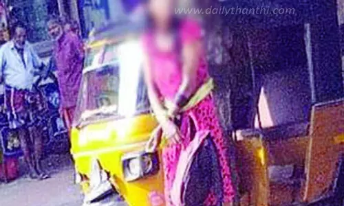 கேலி-கிண்டல் செய்ததை தட்டி கேட்ட பெண்ணை மின்கம்பத்தில் கட்டி வைத்ததால் பரபரப்பு 3 ஆட்டோ டிரைவர்கள் கைது கேலி-கிண்டல் செய்ததை தட்டி கேட்ட பெண்ணை மின்கம்பத்தில் கட்டி வைத்ததால் பரபரப்பு 3 ஆட்டோ டிரைவர்கள் கைது