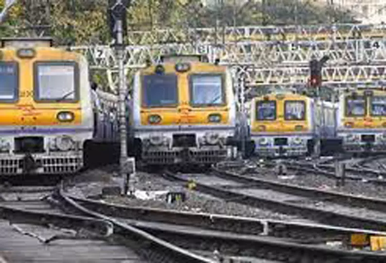 துறைமுக வழித்தடத்தில் நாளை மின்சார ரெயில் சேவை ரத்து துறைமுக வழித்தடத்தில் நாளை மின்சார ரெயில் சேவை ரத்து