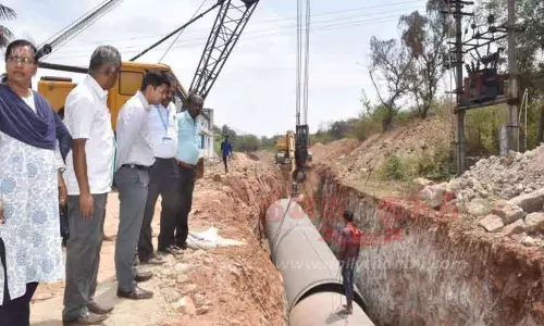 பில்லூர் 3-வது குடிநீர் திட்டத்திற்கு குழாய் பதிக்கும் பணி