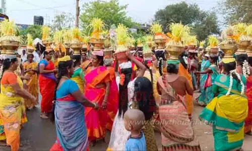 முளைப்பாரி ஊர்வலம் முளைப்பாரி ஊர்வலம்