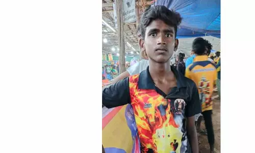 10-ம் வகுப்பு மாணவன் அடித்துக்கொலை