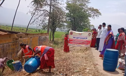 கூடலூரில் விழிப்புணர்வு தூய்மை பணி