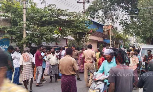 சகாயநகர் ஊராட்சியில் குடிநீர் கேட்டு பொதுமக்கள் சாலை மறியல் சகாயநகர் ஊராட்சியில் குடிநீர் கேட்டு பொதுமக்கள் சாலை மறியல்