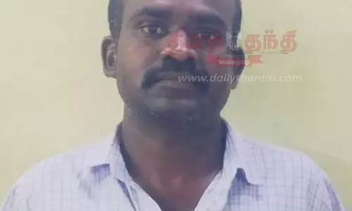 பெருந்துறை அருகேகத்தியால் குத்தி பெண் படுகொலைநகைக்காக கணவர் வெறிச்செயல்