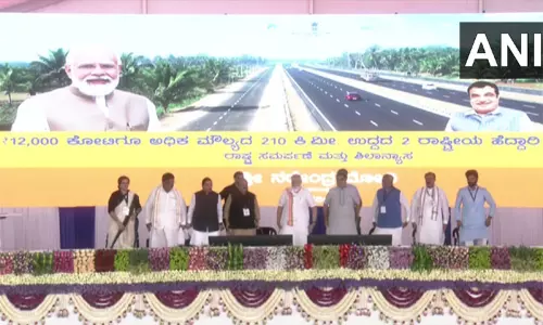 பெங்களூரு- மைசூரு இடையேயான விரைவுச்சாலை: பிரதமர் மோடி  திறந்து வைத்தார்