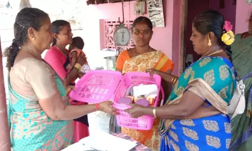 வீடு தேடிவந்து வழங்கும் திட்டத்தில் மகப்பேறு உதவித்தொகை, ஊட்டச்சத்து பொருட்கள் முறையாக கிடைக்கிறதா?; கர்ப்பிணி, பெண்கள் கருத்து