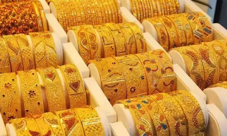 தங்கம் விலை சவரனுக்கு ரூ.440 உயர்வு - இல்லத்தரசிகள் அதிர்ச்சி