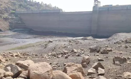 பெரியகுளம் நகராட்சியில் இன்று குடிநீர் வினியோகம் நிறுத்தம் பெரியகுளம் நகராட்சியில் இன்று குடிநீர் வினியோகம் நிறுத்தம்