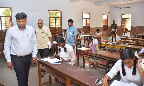 19,854 மாணவ-மாணவிகள் பிளஸ்-2 தேர்வு எழுதினர் 19,854 மாணவ-மாணவிகள் பிளஸ்-2 தேர்வு எழுதினர்