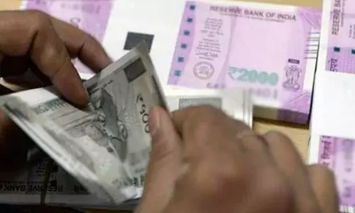 கடந்த ஆண்டு மார்ச் மாத நிலவரப்படி புழக்கத்தில் ரூ.31 லட்சம் கோடி ரொக்கம் - நிர்மலா சீதாராமன்