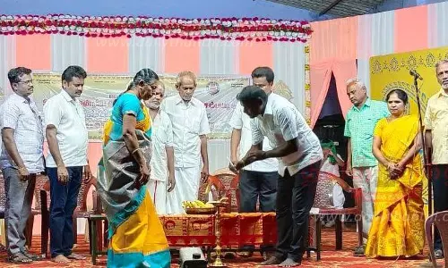 அரசு பள்ளியில் ஆண்டு விழா