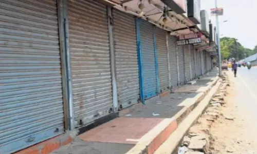 காரைக்காலில் கடையடைப்பு போராட்டத்தால் பாதிப்பு இல்லை