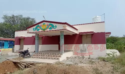 வாணாபுரத்தில் கட்டி முடிக்கப்பட்டு காட்சி பொருளாக இருக்கும் ஊராட்சி மன்ற அலுவலக கட்டிடம்