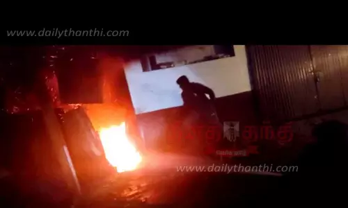 ஒர்க் ஷாப்பில் தீ விபத்து