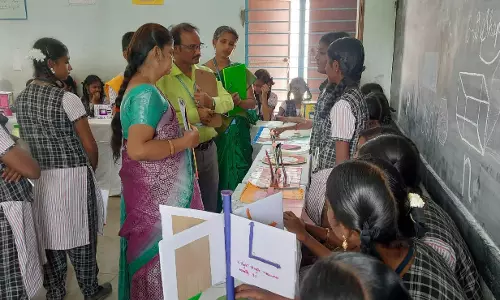 கோவில்பட்டி காமராஜ் மெட்ரிக்பள்ளியில் கணித தின கண்காட்சி