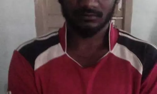 மாணவர்களுக்கு கஞ்சா விற்ற வாலிபர் கைது