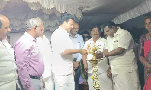 அரசு பள்ளி மாணவர்களுக்கு தற்காப்பு கலை பயிற்சி