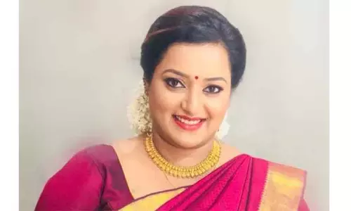 கேரள தங்க கடத்தல் விவகாரம்: ஸ்வப்னா சுரேஷ், பெங்களூரு போலீஸ் நிலையத்தில் ஆஜர் கேரள தங்க கடத்தல் விவகாரம்: ஸ்வப்னா சுரேஷ், பெங்களூரு போலீஸ் நிலையத்தில் ஆஜர்