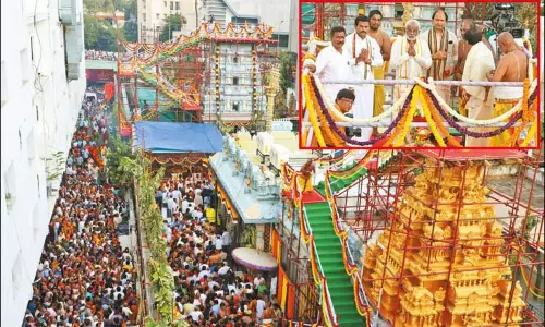 பத்மாவதி தாயார் கோவில் கும்பாபிஷேகம்; திரளான பக்தர்கள் நீண்ட வரிசையில் நின்று தரிசனம் பத்மாவதி தாயார் கோவில் கும்பாபிஷேகம்; திரளான பக்தர்கள் நீண்ட வரிசையில் நின்று தரிசனம்