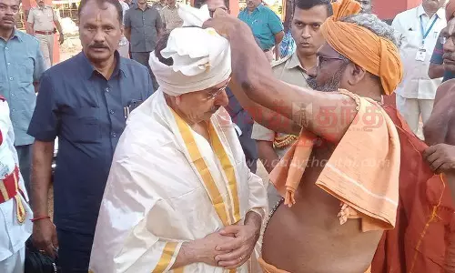 இறைசக்தி இருந்ததால் அய்யா வைகுண்டசாமியால் ஏற்றத்தாழ்வு நிலையை மாற்ற முடிந்தது; சாமிதோப்பில் தரிசனம் செய்த கவர்னர் ஆர்.என்.ரவி பேச்சு