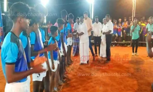 மின்னொளி கபடி போட்டி