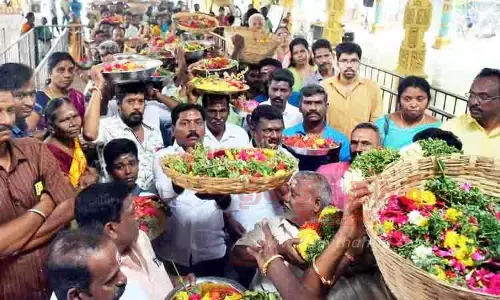 தென்னூர் உக்கிரமாகாளியம்மன் கோவிலில் பூச்சொரிதல் விழா