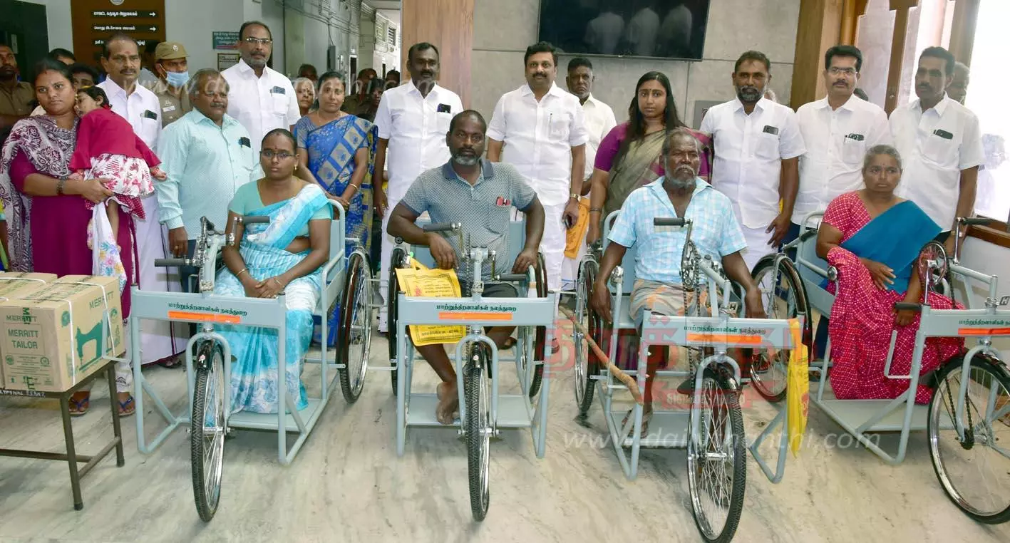 ரூ.23 லட்சத்தில் நலத்திட்ட உதவிகள் ரூ.23 லட்சத்தில் நலத்திட்ட உதவிகள்