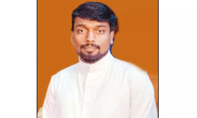 ஆபாச வீடியோக்கள் வெளியான விவகாரம்: தலைமறைவாக இருந்த பாதிரியார் கைது