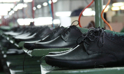 புதிய காலணி தொழிற்சாலைகள்