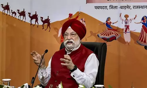 ராகுல்காந்தி மன்னிப்பு கேட்டால்தான் நாடாளுமன்ற முடக்கம் தீரும் மத்திய மந்திரி ஹர்தீப்சிங் பூரி பேட்டி