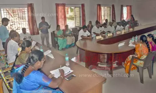 ஊராட்சிகளில் நடைபெறும் நிகழ்ச்சிகள் குறித்து மக்கள் பிரதிநிதிகளுக்கு தகவல் தெரிவிப்பதில்லை-ஒன்றிய குழு கூட்டத்தில் அதிகாரிகள் மீது கவுன்சிலர்கள் புகார்