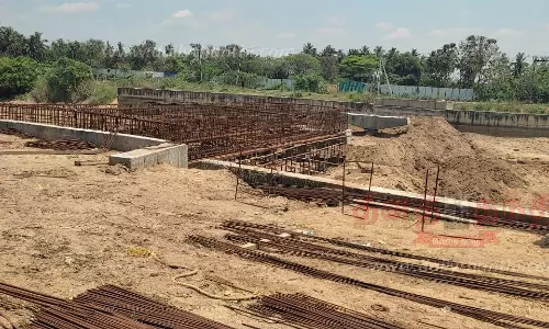 கோரையாற்றின் குறுக்கே பாலம் கட்டும் பணி தொடங்கியது