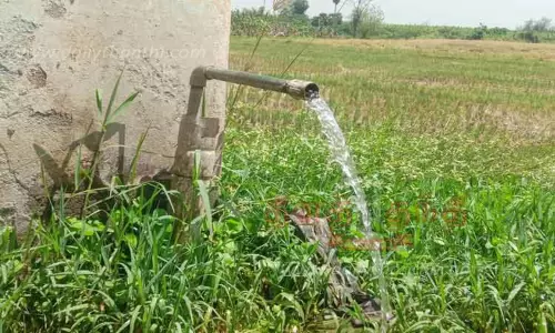 உலக தண்ணீர் தினத்தன்றுகுழாய்களில் இருந்து வீணாக ஓடிய குடிநீர்