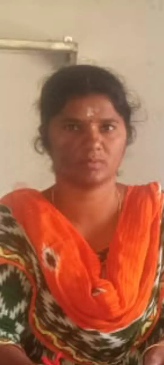 கந்தம்பாளையம் அருகே கிராம நிர்வாக பெண் அலுவலர் தற்கொலை-உதவி கலெக்டர் விசாரணை கந்தம்பாளையம் அருகே கிராம நிர்வாக பெண் அலுவலர் தற்கொலை-உதவி கலெக்டர் விசாரணை