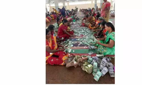 உண்டியல்கள் மூலம் ரூ.1 கோடியே 45 லட்சம் காணிக்கை வசூல் உண்டியல்கள் மூலம் ரூ.1 கோடியே 45 லட்சம் காணிக்கை வசூல்