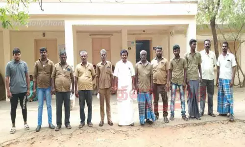 ஆட்டோ டிரைவர்கள் முற்றுகை