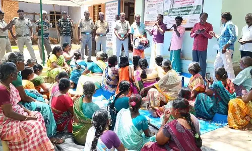 விழிப்புணர்வு கலைநிகழ்ச்சி