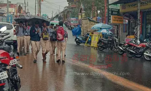 வால்பாறையில் கனமழை கொட்டியது