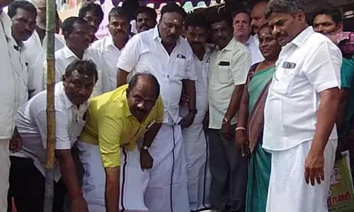 ரிஷிவந்தியத்தில்ரூ.2.69 கோடியில் கழிவுநீர் கால்வாய் அமைக்கும் பணிவசந்தம் கார்த்திகேயன் எம்.எல்.ஏ. தொடங்கி வைத்தார்