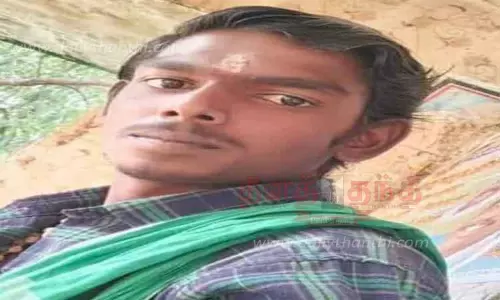 மரத்தில் மோட்டார் சைக்கிள் மோதி வாலிபர் பலி