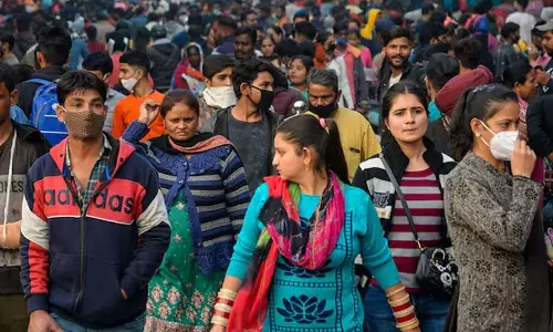 நாடு முழுவதும் கொரோனா பாதிப்பு மீண்டும் அதிகரிப்பு நாடு முழுவதும் கொரோனா பாதிப்பு மீண்டும் அதிகரிப்பு