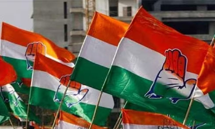 ராகுல் காந்தி தகுதி நீக்கம் செய்யப்பட்டதை கண்டித்து தமிழகம் முழுவதும் காங்கிரஸ் கட்சியினர் போராட்டம்