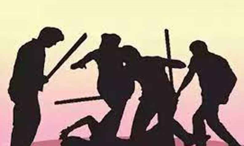 தாய் மீது தாக்குதல்