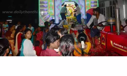 நார்த்தாமலை முத்துமாரியம்மன் கோவிலில் பூச்சொரிதல் விழா