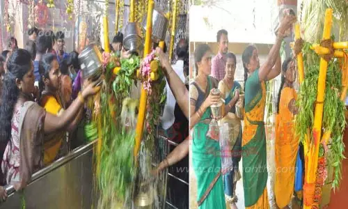 ஈரோடு பெரிய மாரியம்மன் கோவில் திருவிழா:தீர்த்தக்குடம்- அக்னி சட்டி எடுத்து பக்தர்கள் ஊர்வலம் ஈரோடு பெரிய மாரியம்மன் கோவில் திருவிழா:தீர்த்தக்குடம்- அக்னி சட்டி எடுத்து பக்தர்கள் ஊர்வலம்